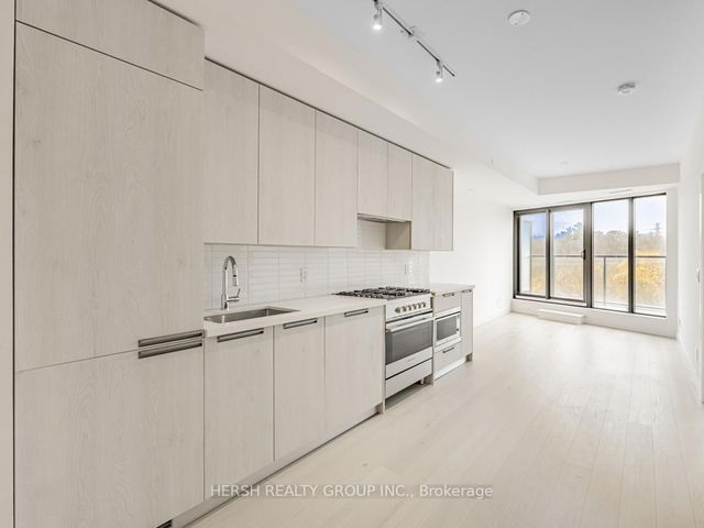 411 - 160 Kingsway Crescent