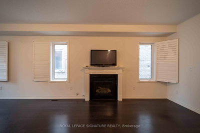 5570 Meadowcrest Avenue — photo 5