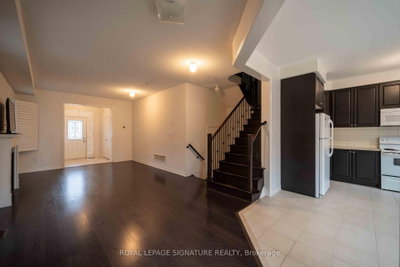 5570 Meadowcrest Avenue — photo 6