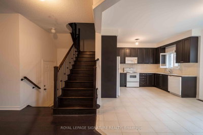 5570 Meadowcrest Avenue — more photos