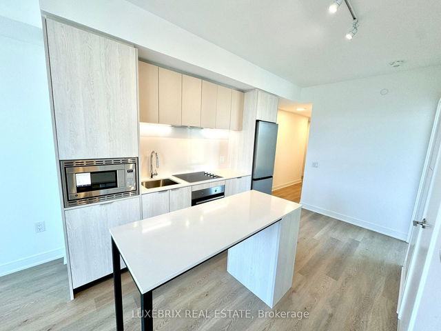 904 - 86 Dundas Street