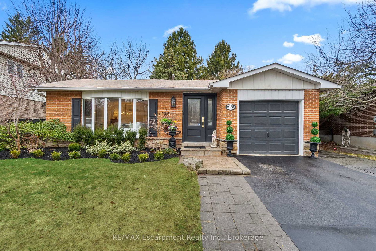 Detached House for sale at 2365 Devon Road, Oakville, Ford, L6J 5R6 - MLS: W12094092