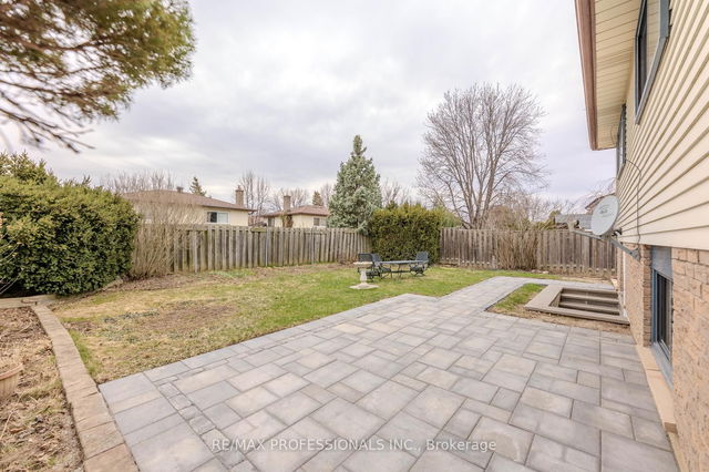(Lower) - 468 Gowland Crescent