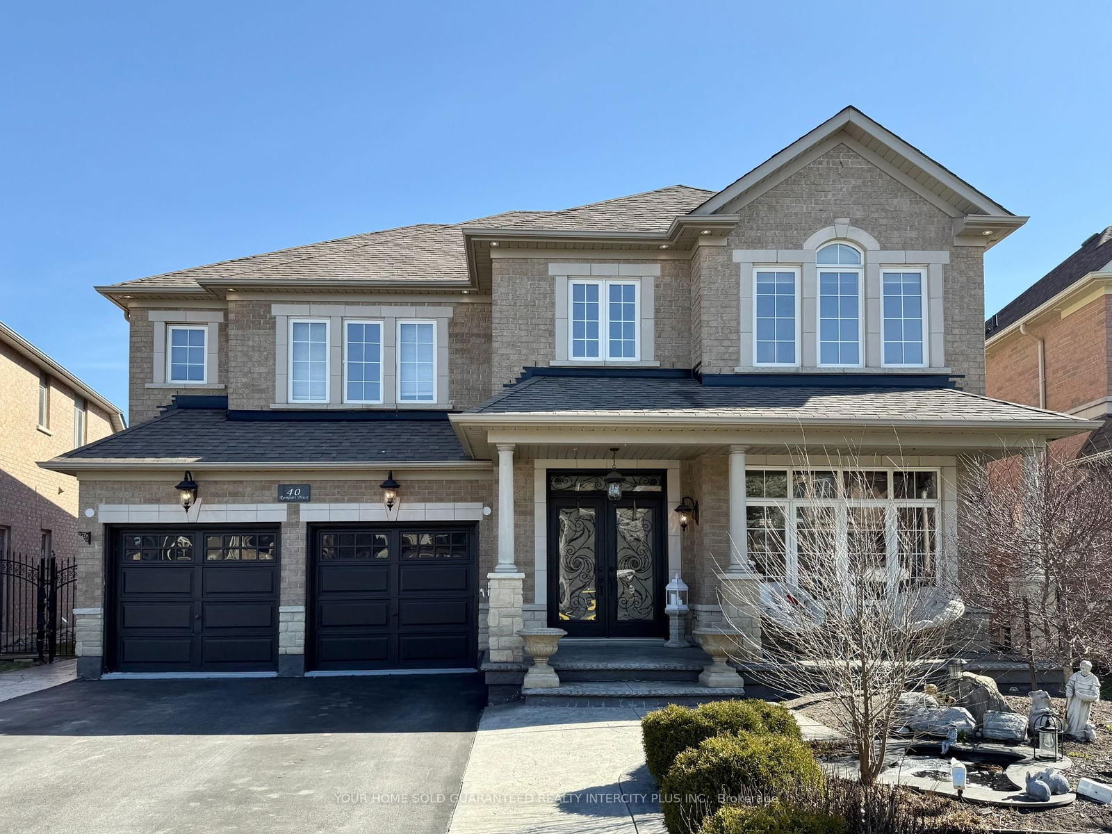 Detached House for sale at 40 Rampart Drive, Brampton, Vales of Castlemore North, L6P 2Z1 - MLS: W12094212
