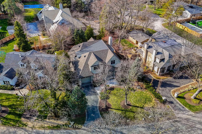 1049 Cedar Grove Blvd, Oakville, L6J 2C2 | Image 3