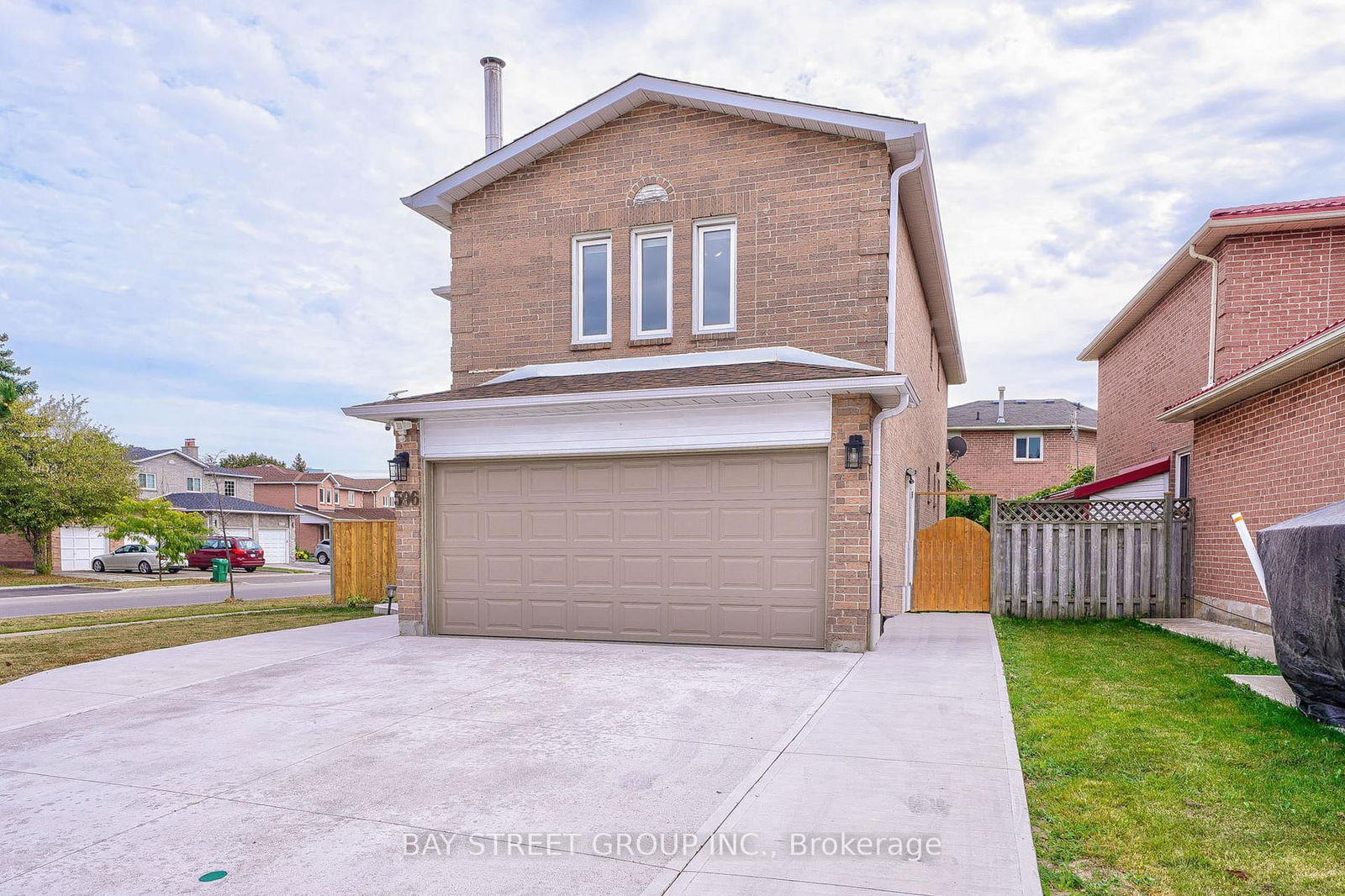 Detached House for sale at 596 CONSTELLATION Drive, Mississauga, Hurontario, L5R 2X3 - MLS: W12094887