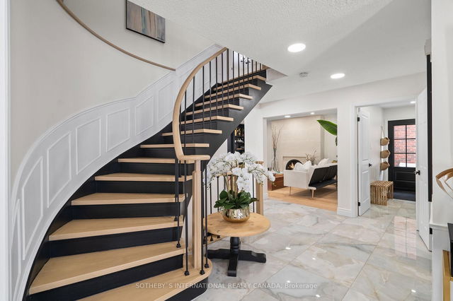 1489 Jasmine Crescent