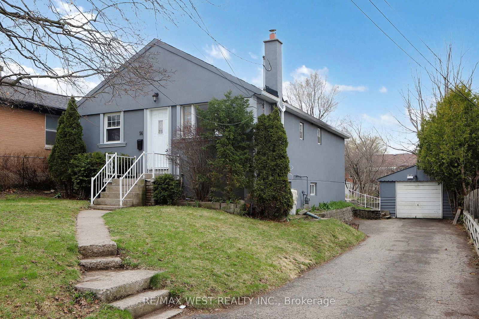 Detached House for sale at 14 Byng Avenue, Toronto, Elms-Old Rexdale, M9W 2M4 - MLS: W12094985