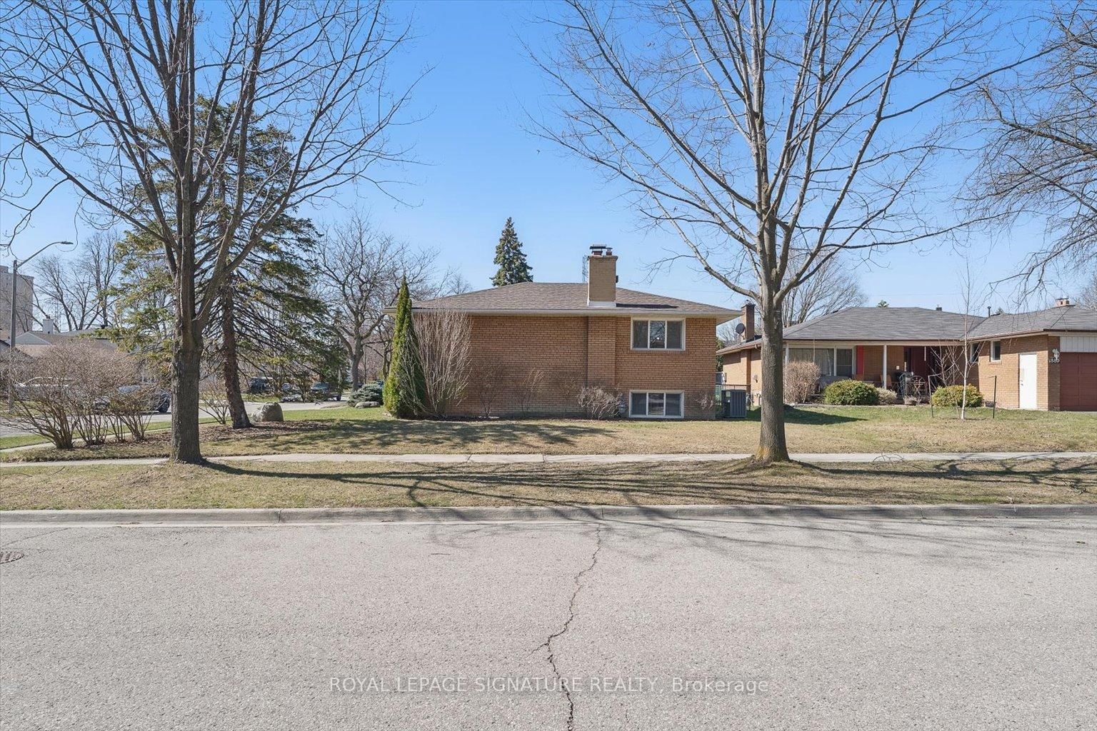 Listing Image 28