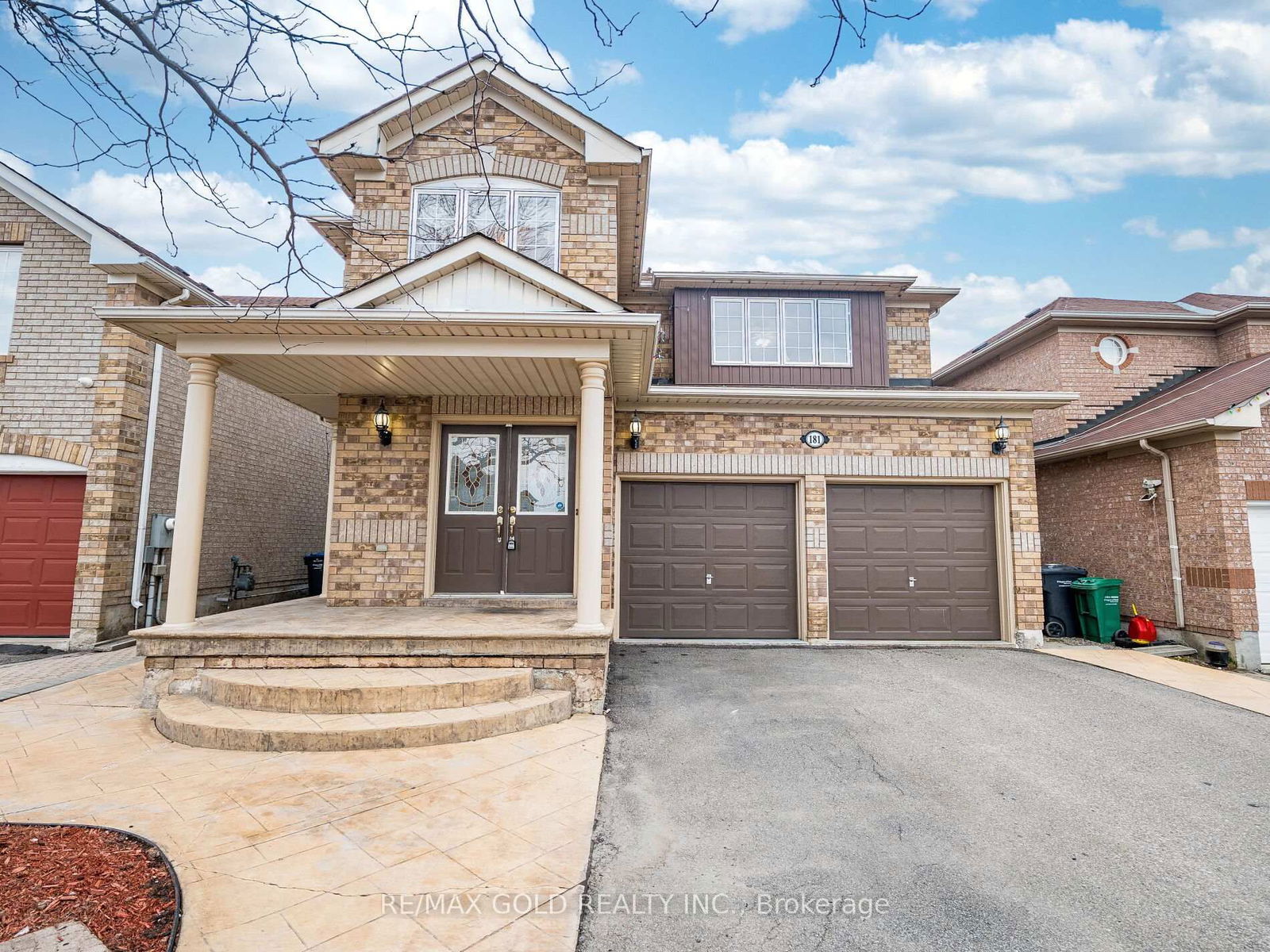 Detached House for sale at 181 Brisdale Drive, Brampton, Fletcher's Meadow, L7A 2Y8 - MLS: W12095271