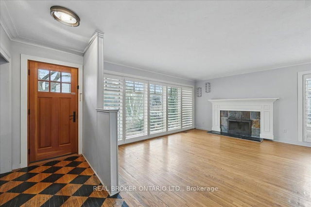 1406 Acton Crescent