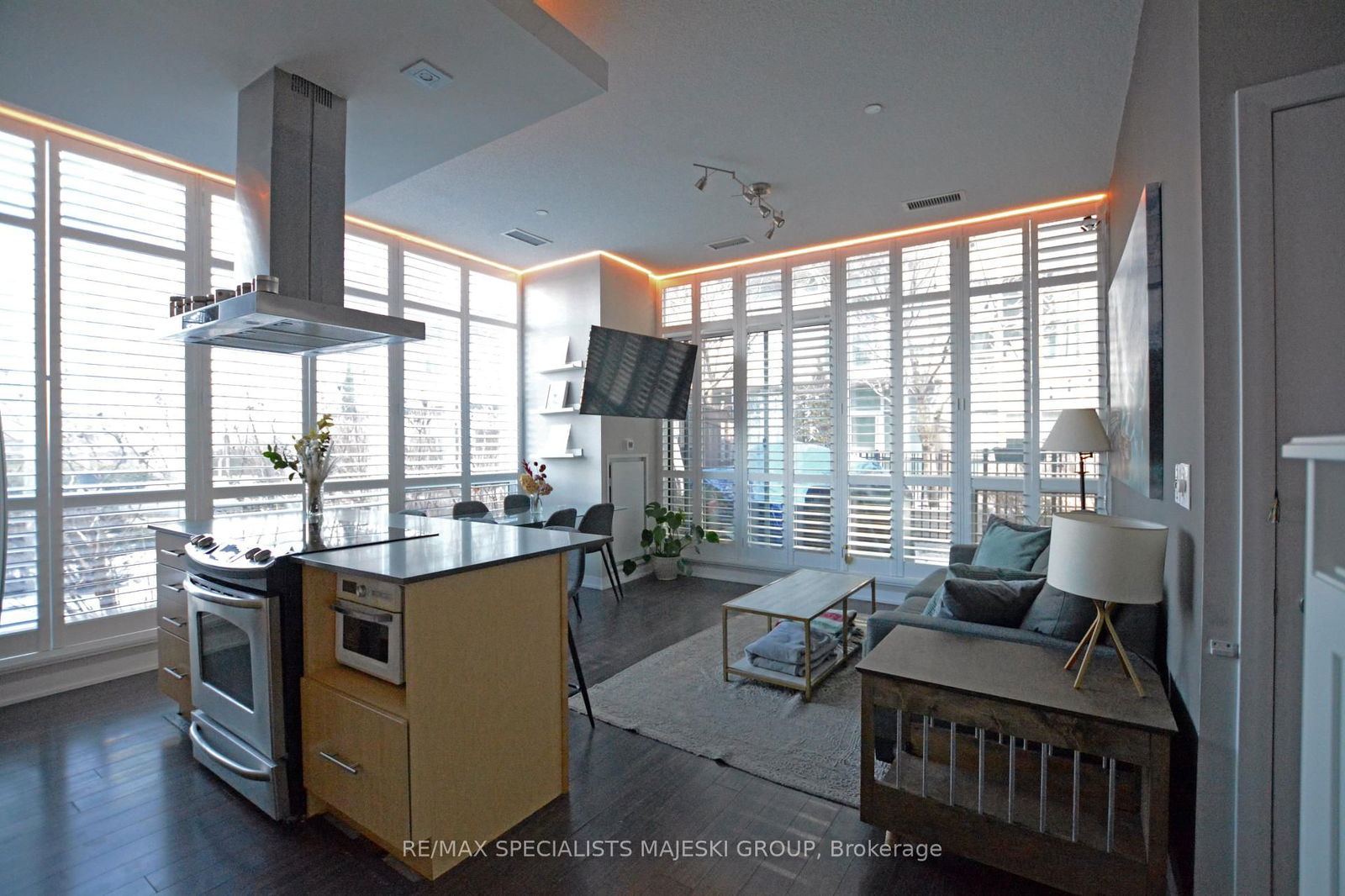 Condo for lease at T3-165 Legion Road, Toronto, Mimico, M8Y 0B3 - MLS: W12095560