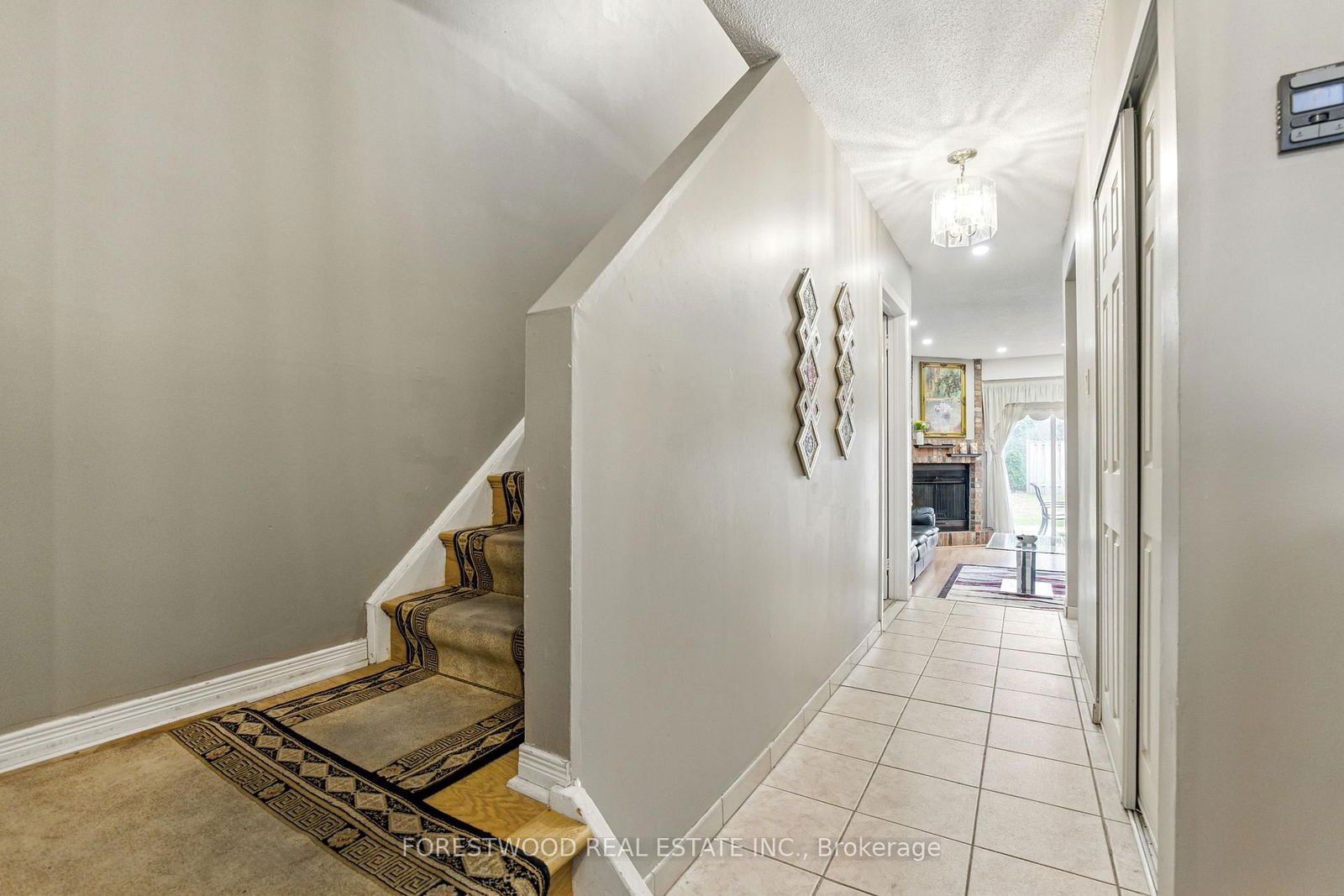 Townhouse for sale at 30-3345 Silverado Drive, Mississauga, Mississauga Valleys, L5A 3Y8 - MLS: W12095606