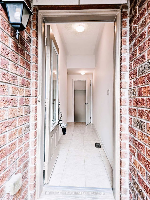 Upper - 11 Telegraph Street