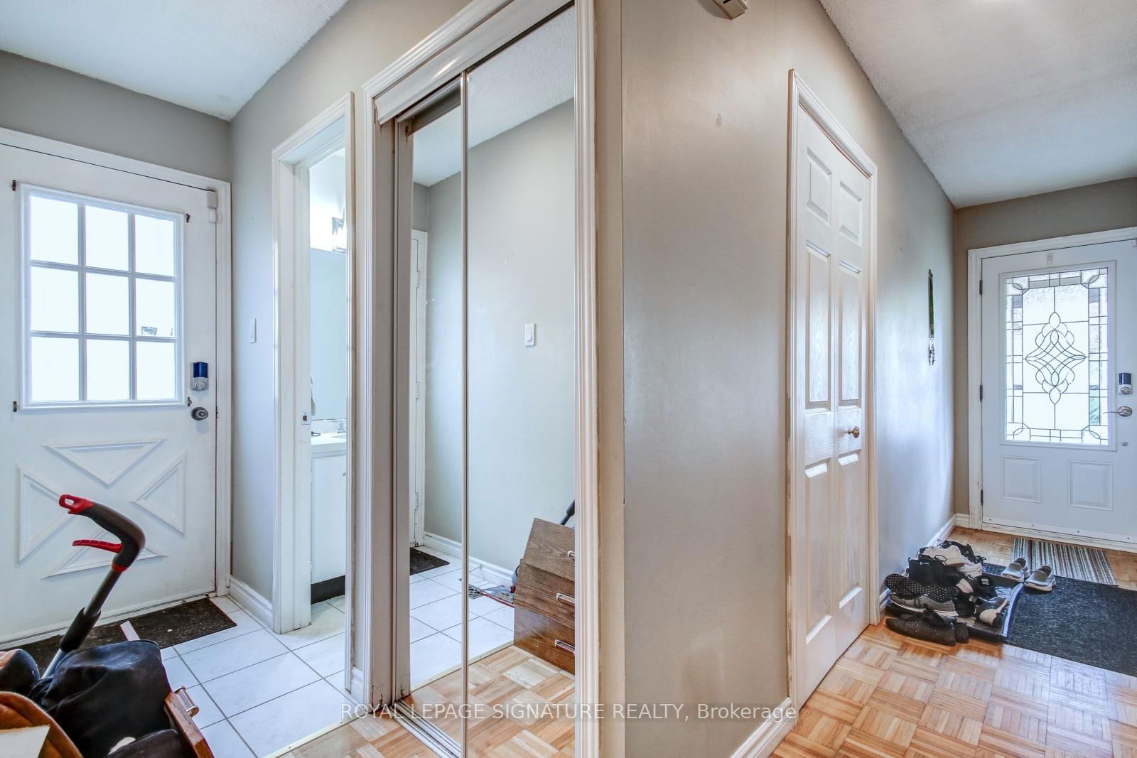 Semi-Detached House for sale at 4188 Martlen Crescent, Mississauga, Erin Mills, L5L 2H3 - MLS: W12095825