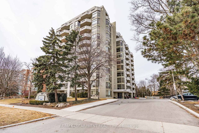 208 - 1237 North Shore Boulevard