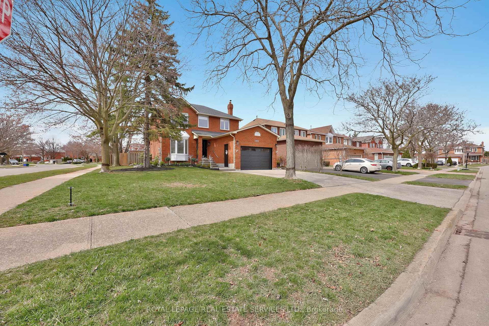 Listing photo 2