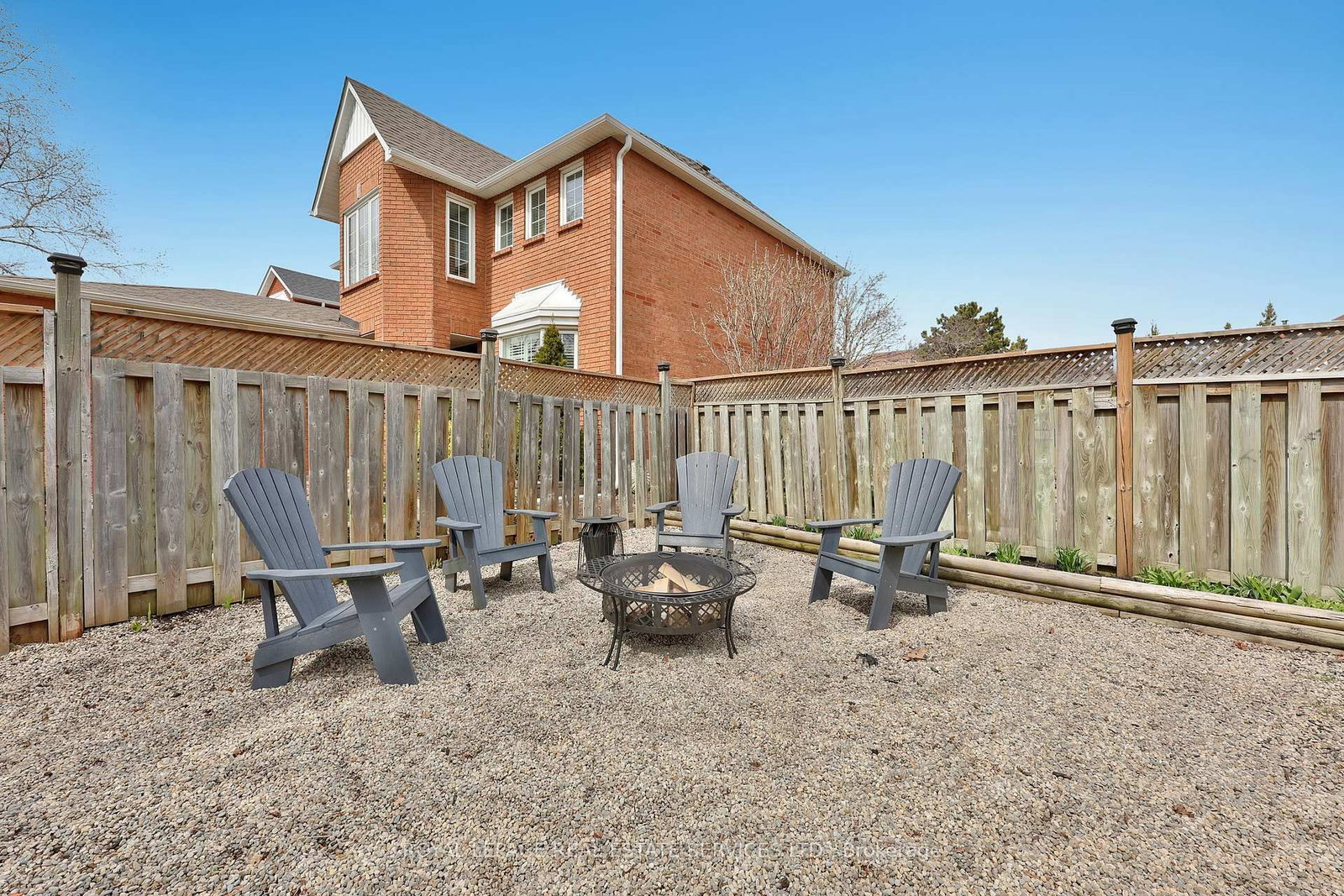 Listing Image 44