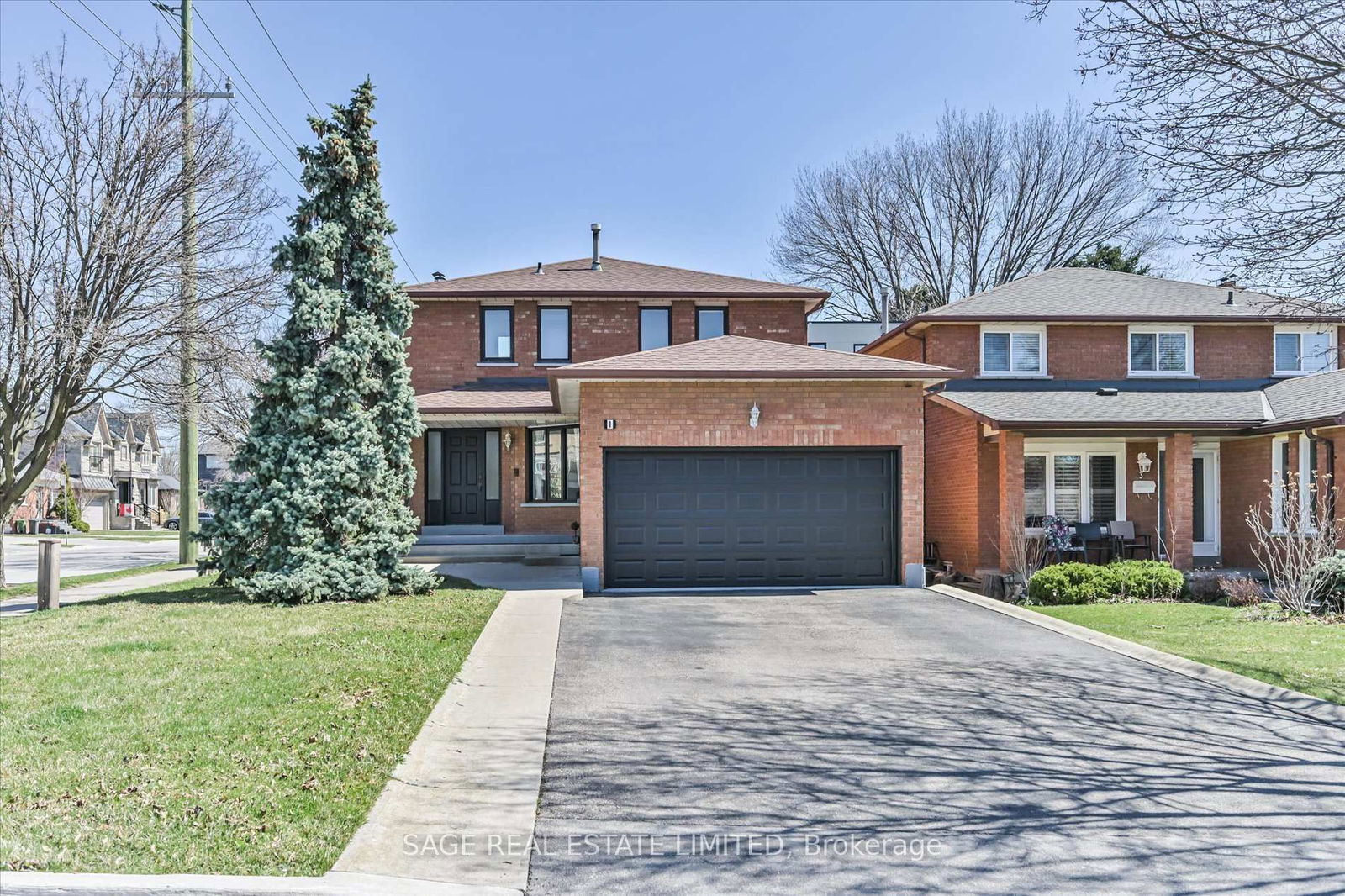Detached House for sale at 1 Goa Court, Toronto, Alderwood, M8W 4Y2 - MLS: W12096134