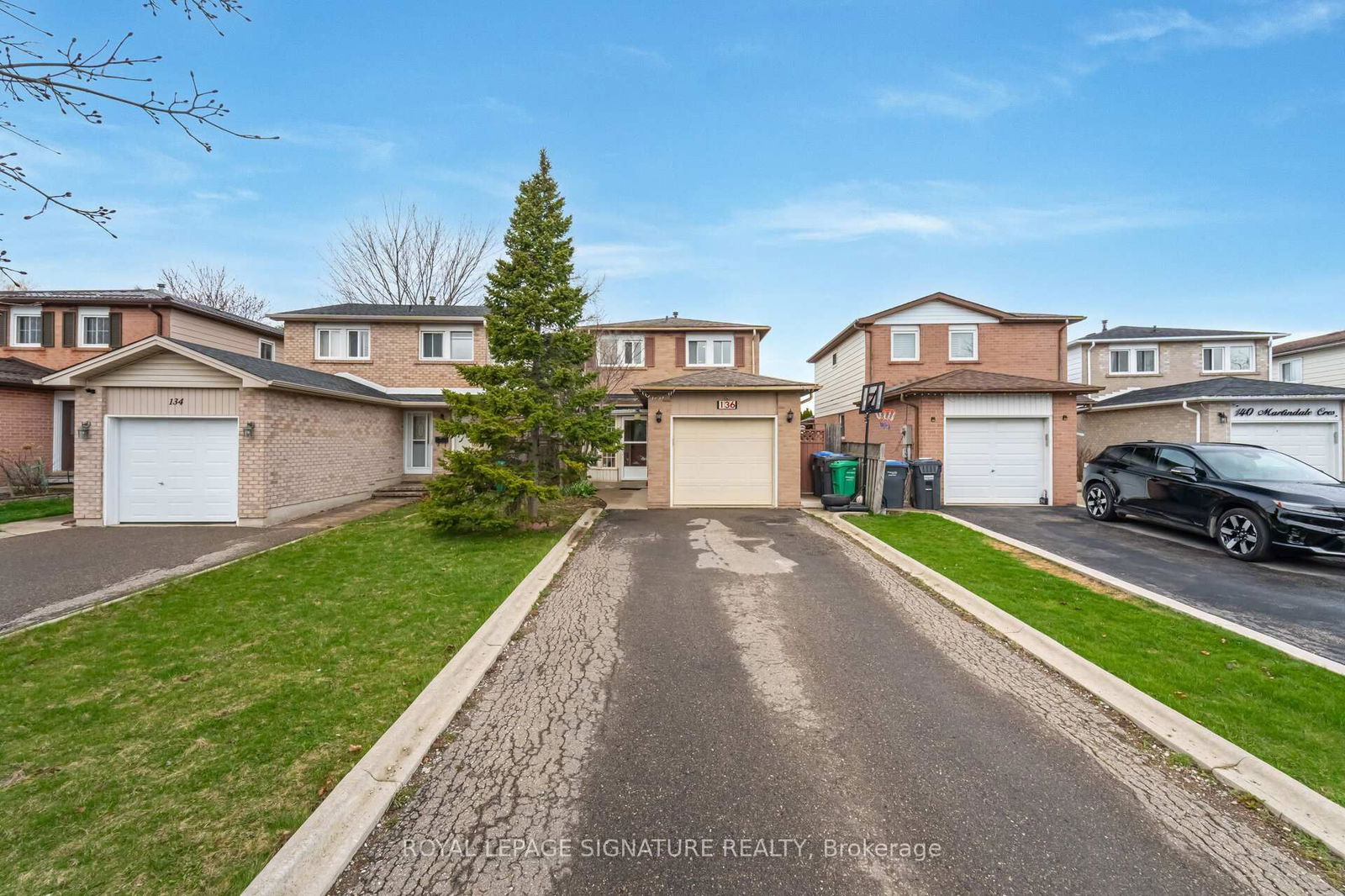 Detached House for sale at 136 Martindale Crescent, Brampton, Brampton West, L6X 2V2 - MLS: W12096237