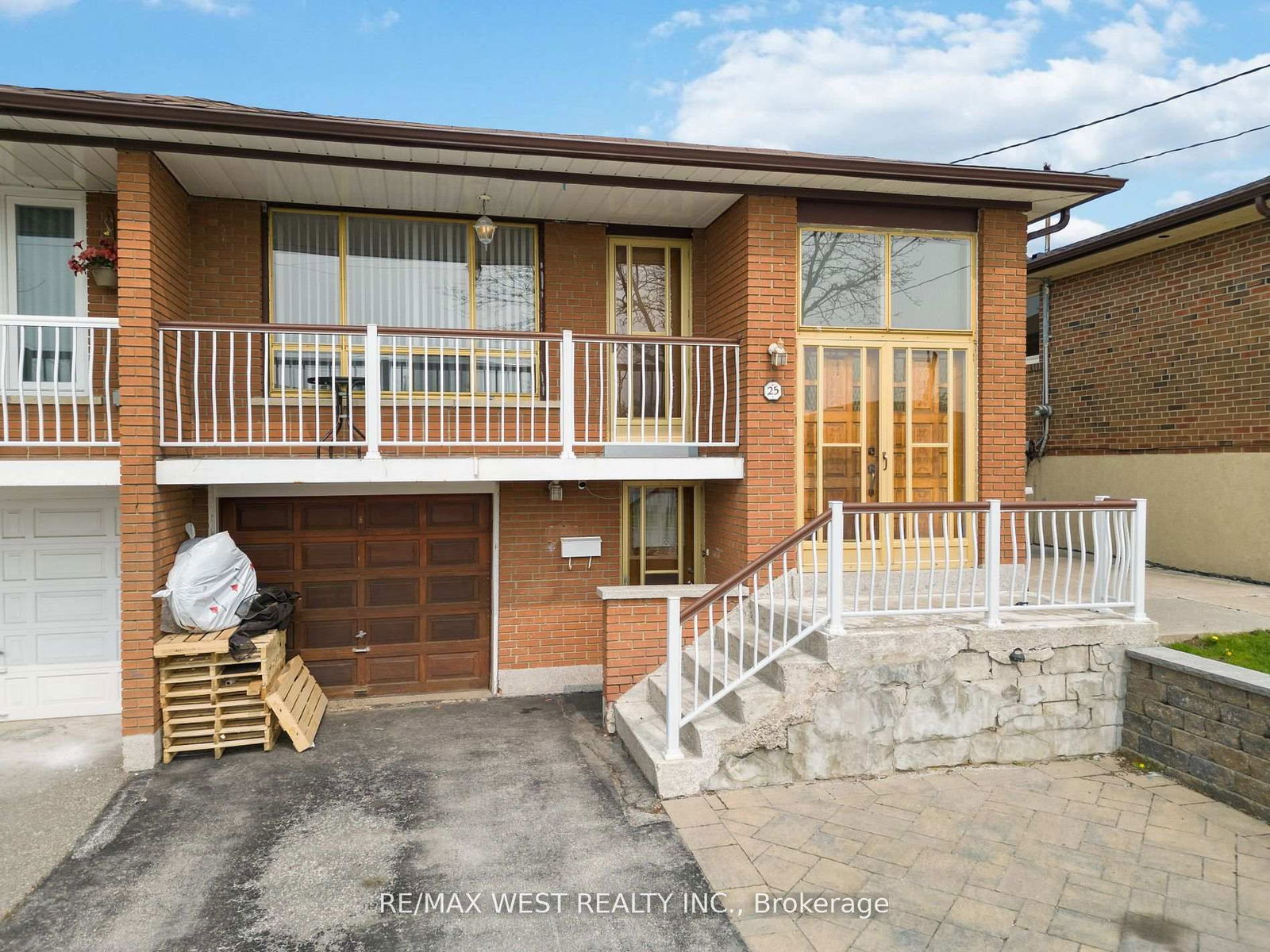 Semi-Detached House for lease at Main-25 Lomar Drive, Toronto, Glenfield-Jane Heights, M3N 1Y9 - MLS: W12096247