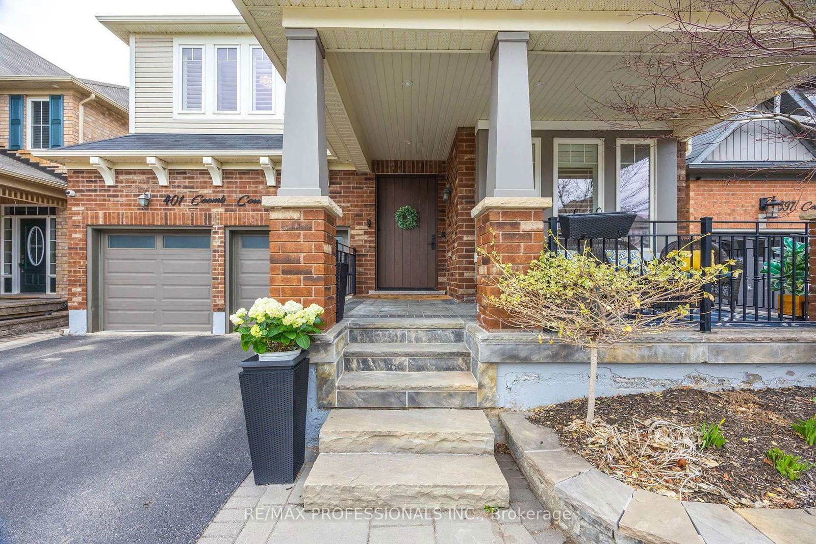 Detached House for sale at 401 Coombs Court, Milton, SC Scott, L9T 7N5 - MLS: W12096308