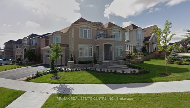 2416 North Ridge Trail