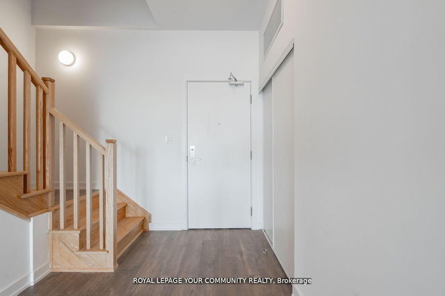 803 - 2433 Dufferin Street