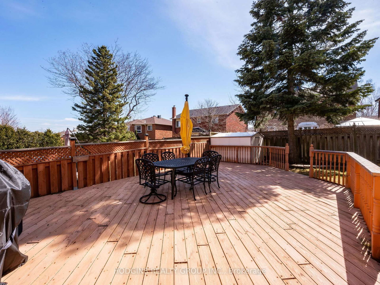 Detached House sold at 1550 Hollywell Avenue, Mississauga, East Credit, L5N 4P5 - MLS: W12096732