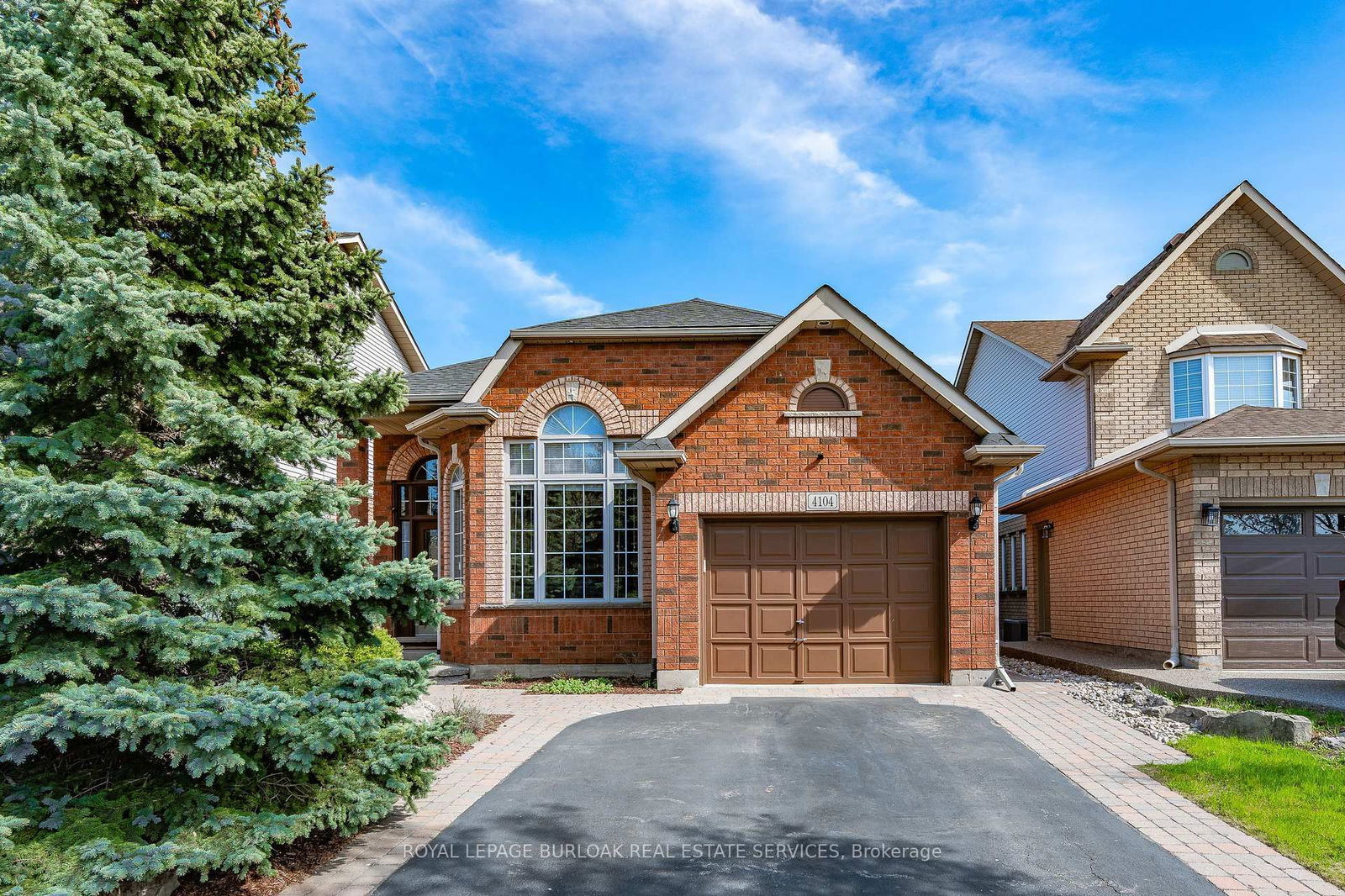 Detached House for sale at 4104 Bianca Forest Drive, Burlington, Tansley, L7M 4L2 - MLS: W12096802