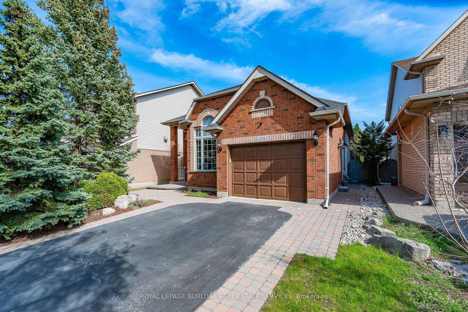 Detached House for sale at 4104 Bianca Forest Drive, Burlington, Tansley, L7M 4L2 - MLS: W12096802