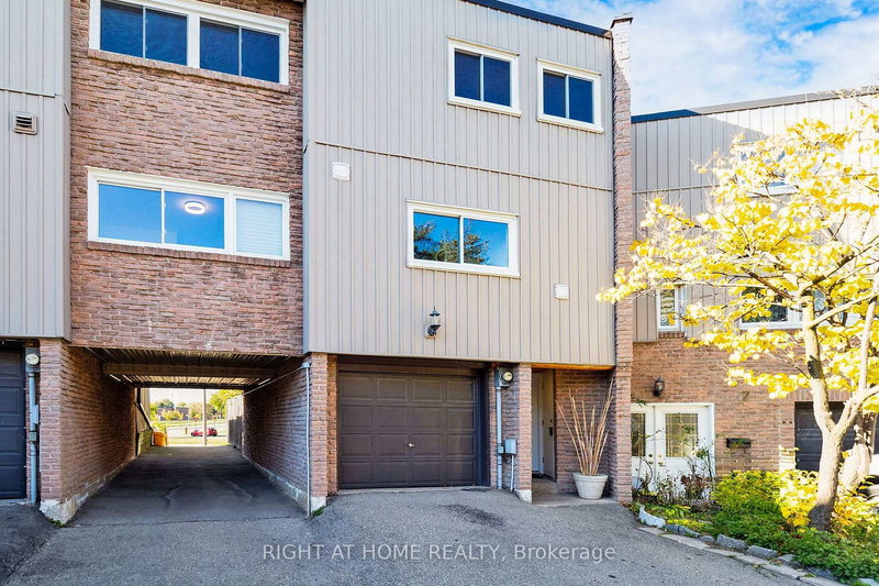 6 - 400 Bloor St, Mississauga, L5A 3M8 | Image 3