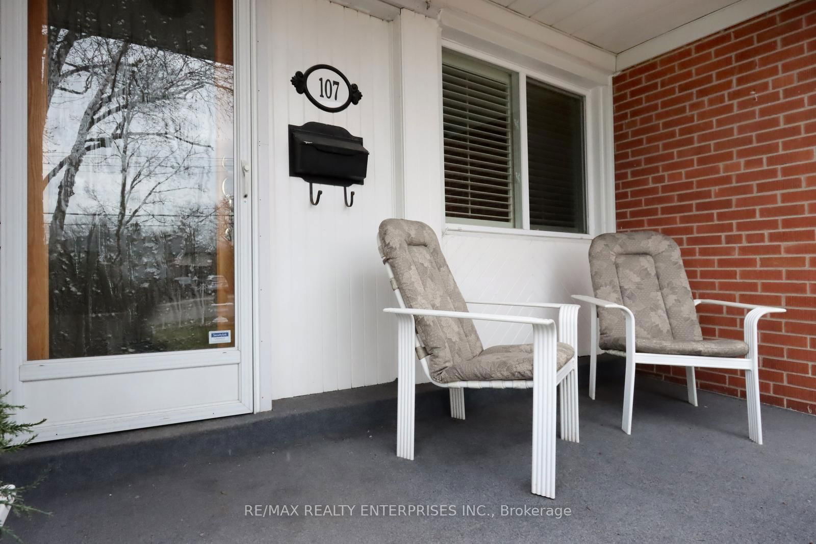 Detached House sold at 107 Dalegrove Crescent, Toronto, Eringate-Centennial-West Deane, M9B 6B1 - MLS: W12096985