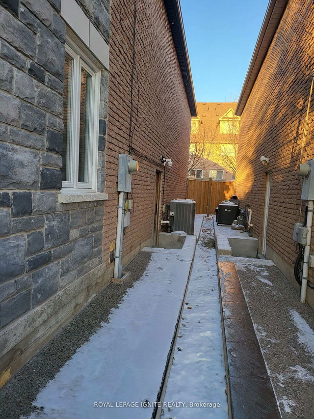 BSMT - 5271 Huntingfield Drive