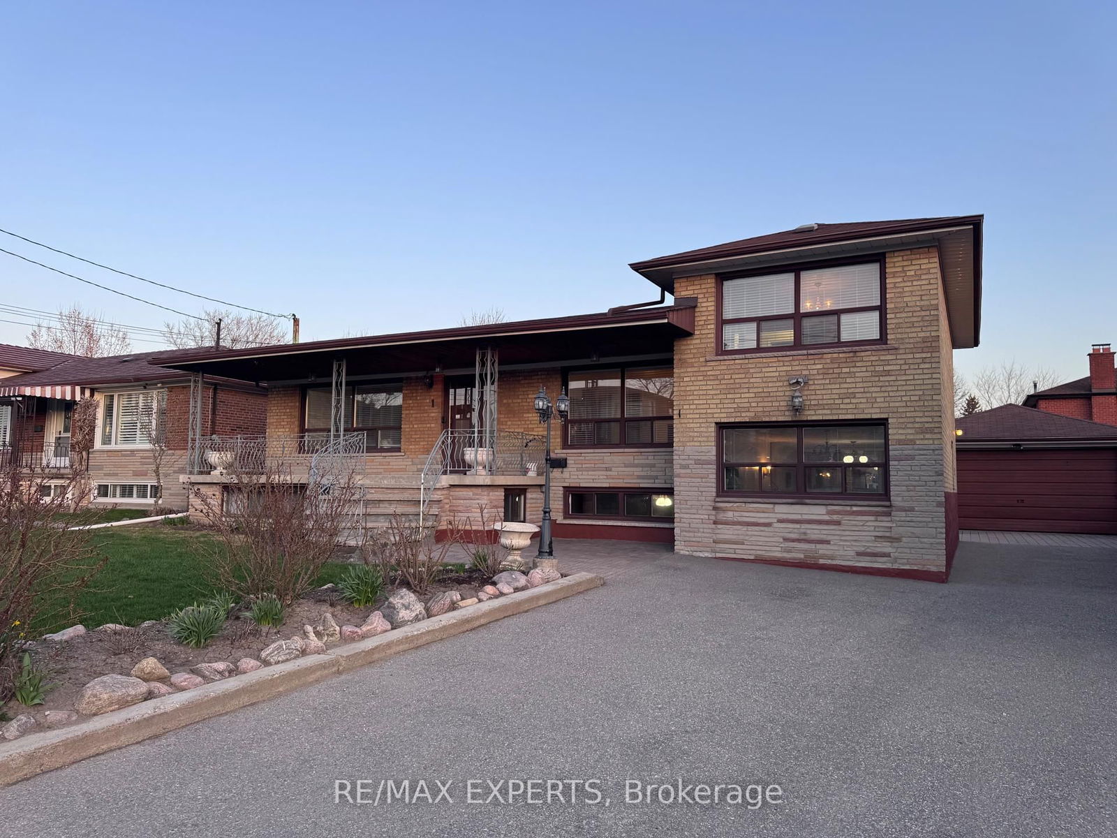 Detached House for sale at 1 Creston Road, Toronto, Yorkdale-Glen Park, M6A 1H9 - MLS: W12097090
