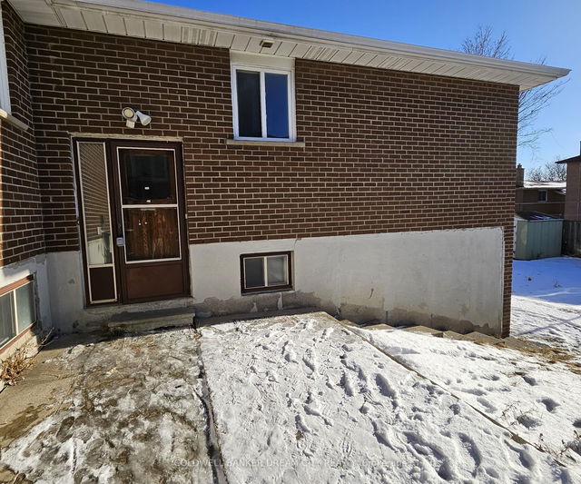 2 bed - 7388 Finery Crescent