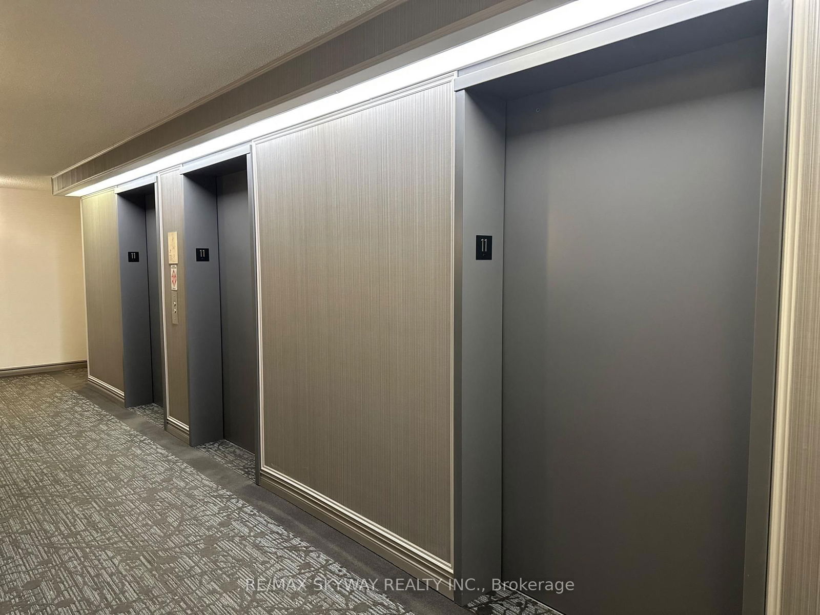 Condo for sale at 1104-75 King Street, Mississauga, Cooksville, L5A 4G5 - MLS: W12097361