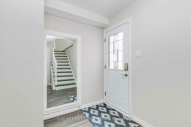 Upper - 5045 Rundle Court