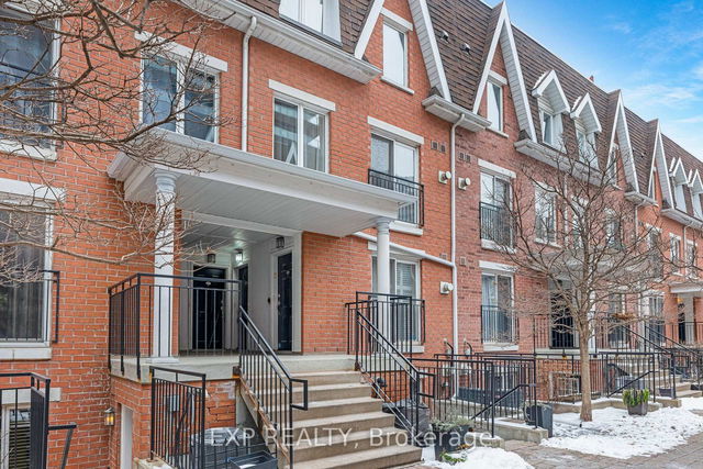 806 - 12 Laidlaw Street