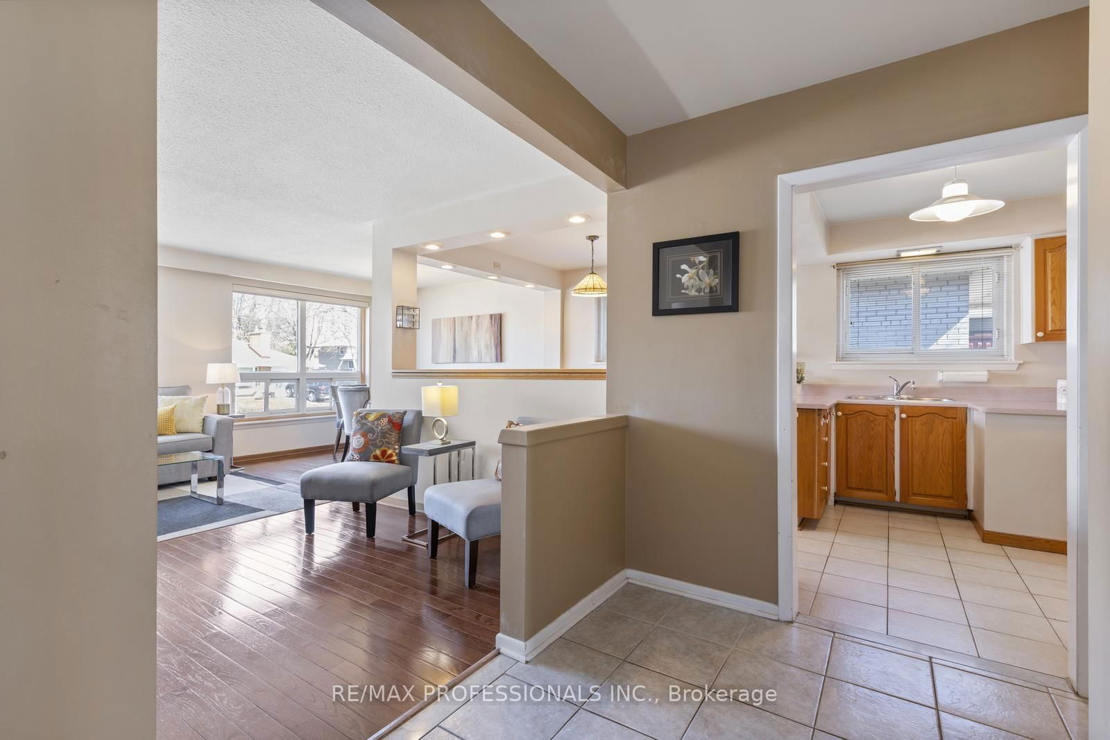 Detached House for sale at 59 Wareside Road, Toronto, Etobicoke West Mall, M9C 3B5 - MLS: W12097813