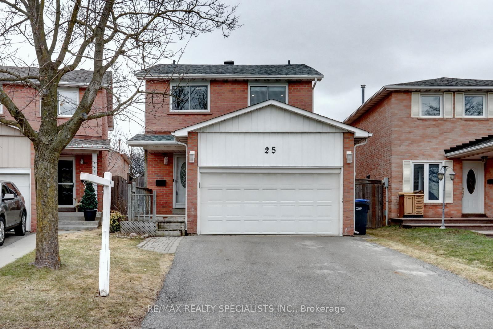 Detached House for sale at 25 Rushmore Crescent, Brampton, Heart Lake East, L6Z 1R1 - MLS: W12097921