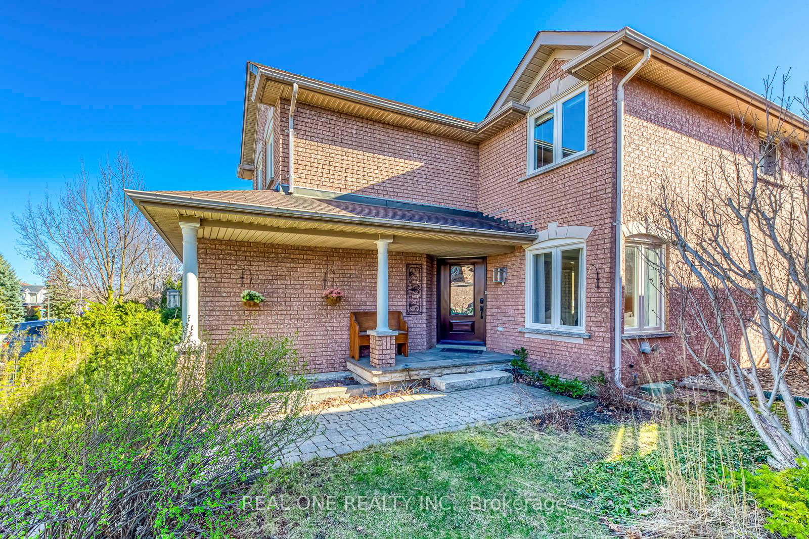 Detached House sold at 2580 Andover Road, Oakville, RO River Oaks, L6H 6C4 - MLS: W12097943