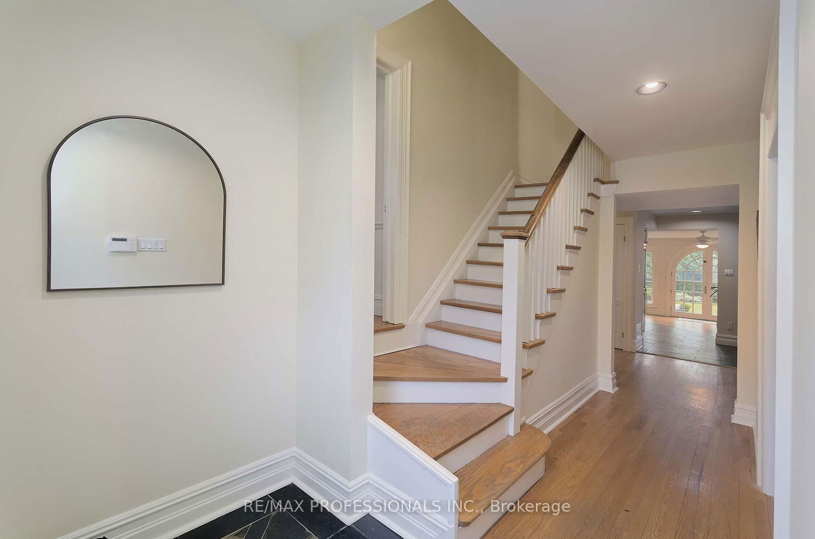 Detached House for sale at 15 Kingsgarden Road, Toronto, Kingsway South, M8X 1S7 - MLS: W12097968