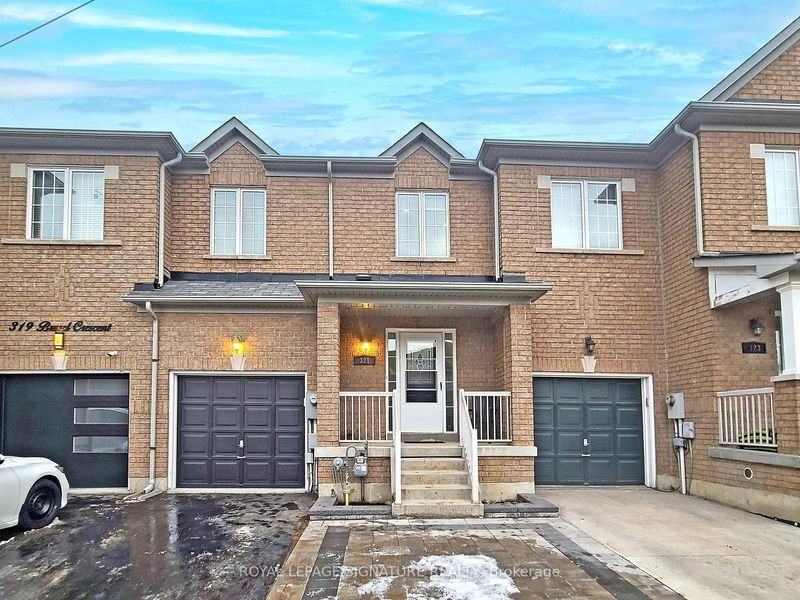 home for sale on 321 Bussel Crescent