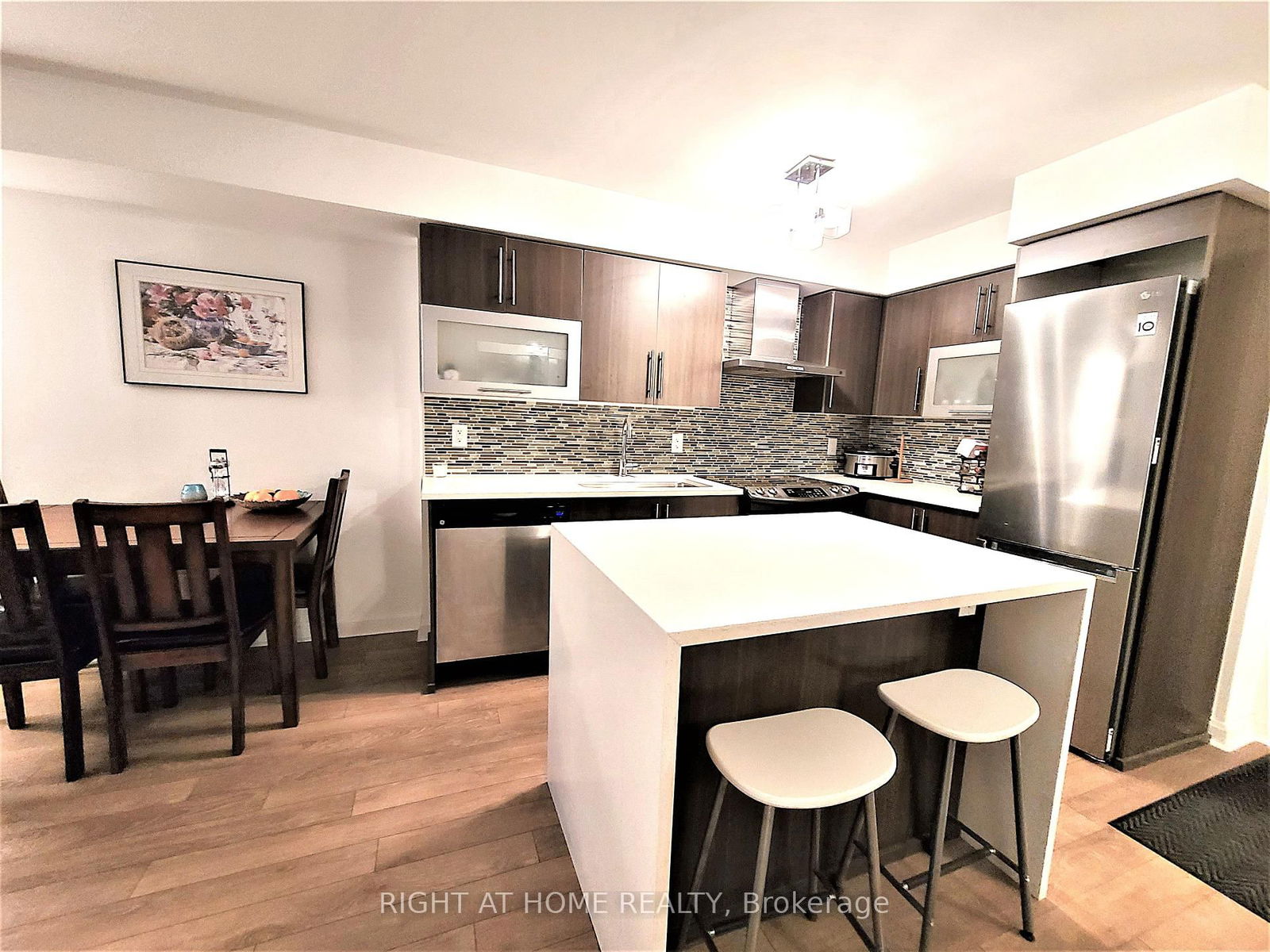 Condo for lease at 711-1 Michael Power Place, Toronto, Islington-City Centre West, M9A 0A1 - MLS: W12098018