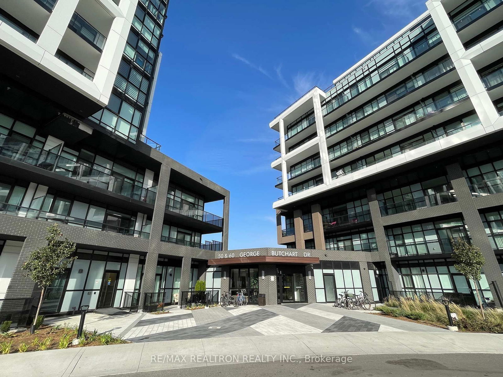 Condo for lease at 307-60 George Butchart Drive, Toronto, Downsview-Roding-CFB, M3K 0E1 - MLS: W12098031