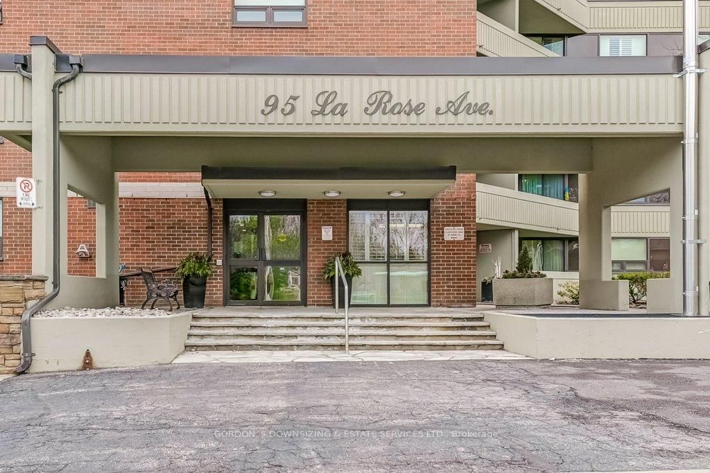 Condo sold at 1008-95 La Rose Avenue, Toronto, Humber Heights, M9P 3T2 - MLS: W12098085