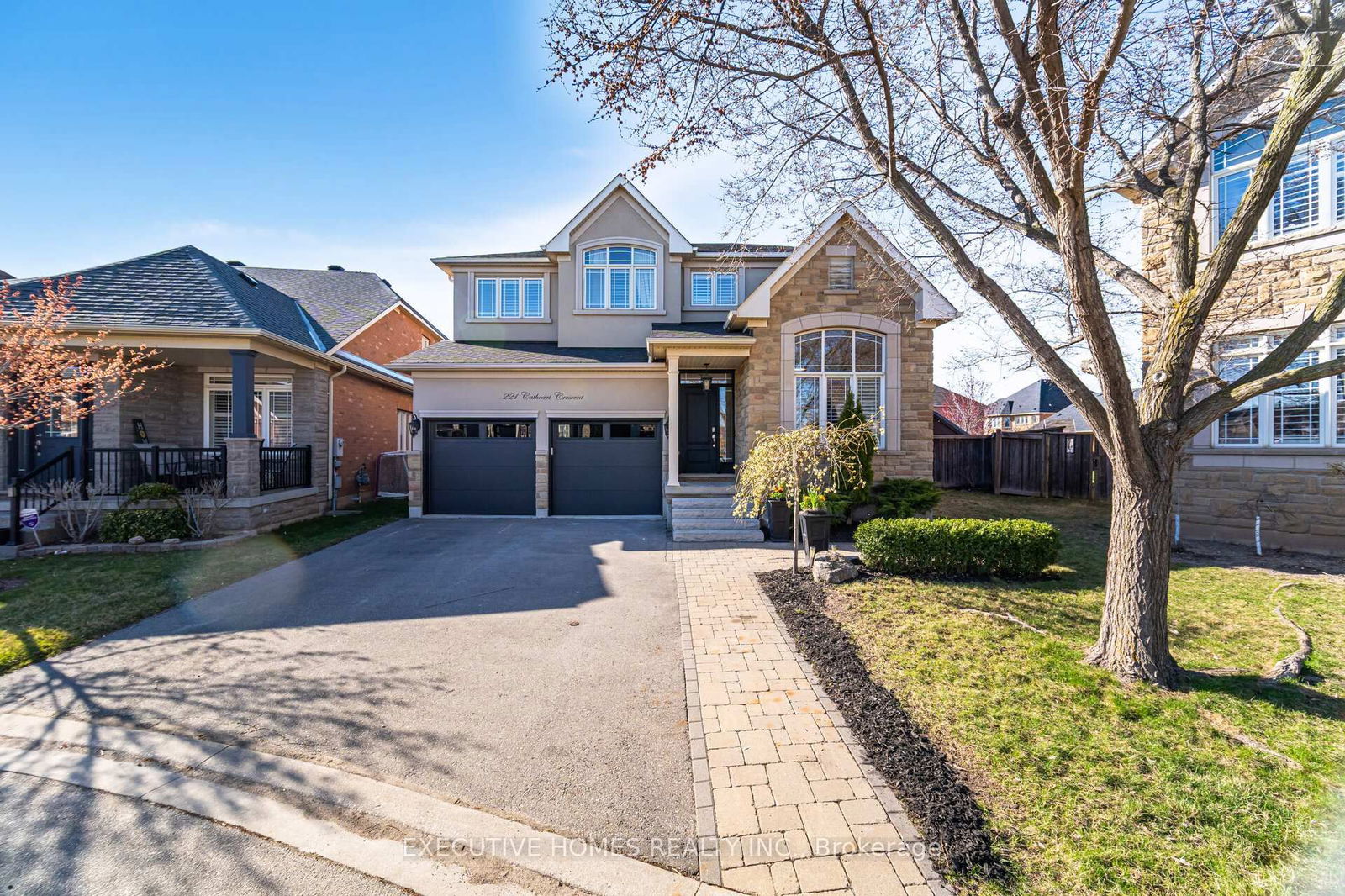 Detached House for sale at 221 Cathcart Crescent, Milton, WI Willmott, L9T 7P2 - MLS: W12098146