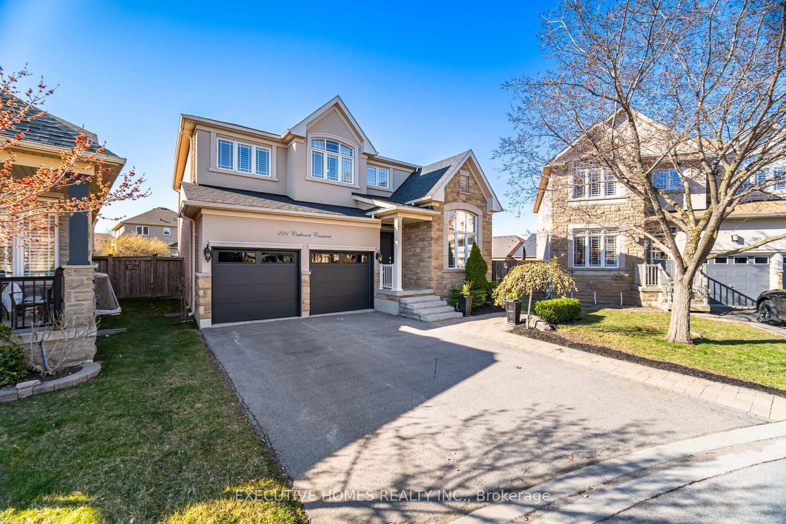 Detached House for sale at 221 Cathcart Crescent, Milton, WI Willmott, L9T 7P2 - MLS: W12098146