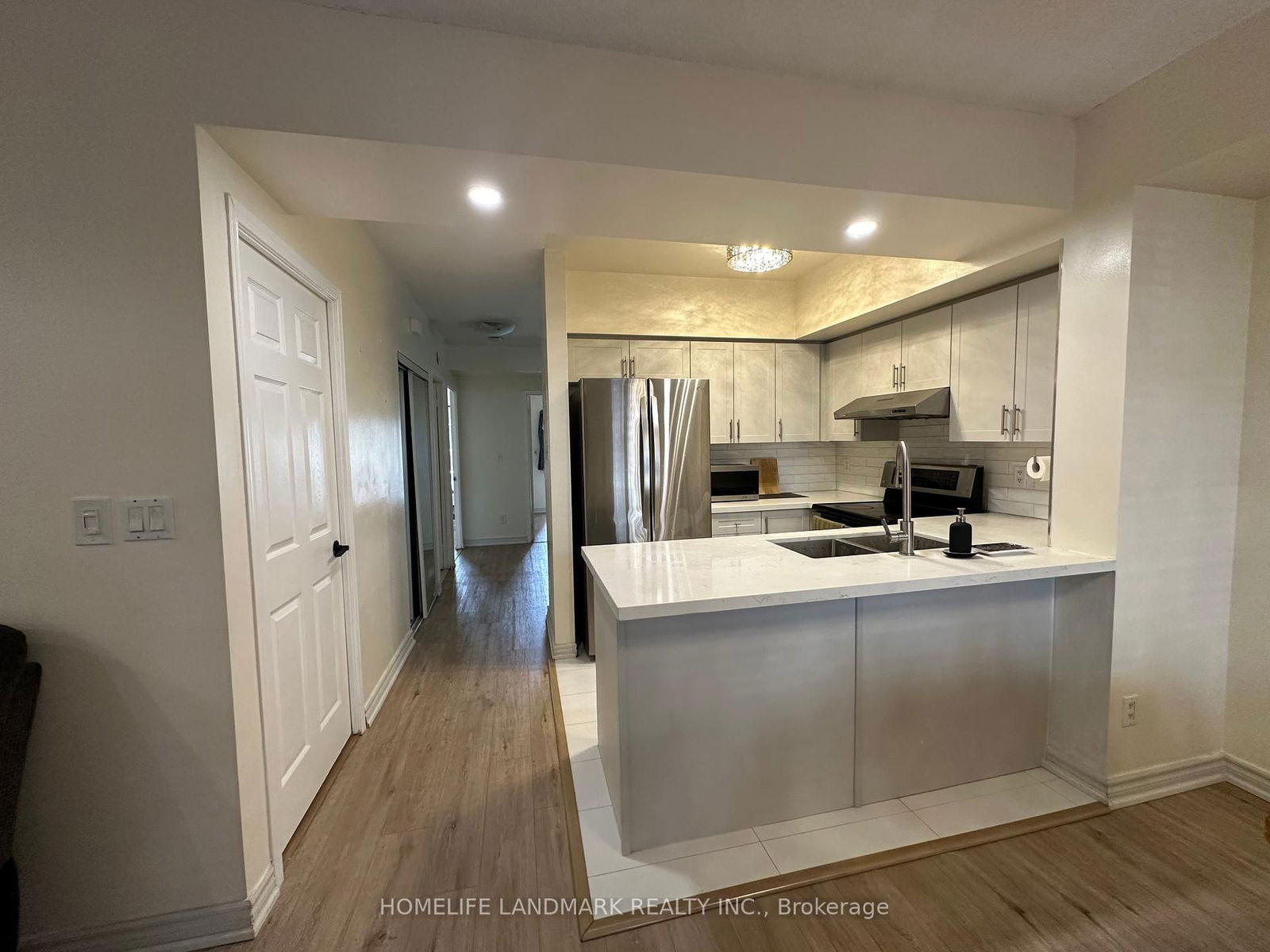Townhouse for sale at 1014-3043 Finch Avenue, Toronto, Humbermede, M9M 0A4 - MLS: W12098233